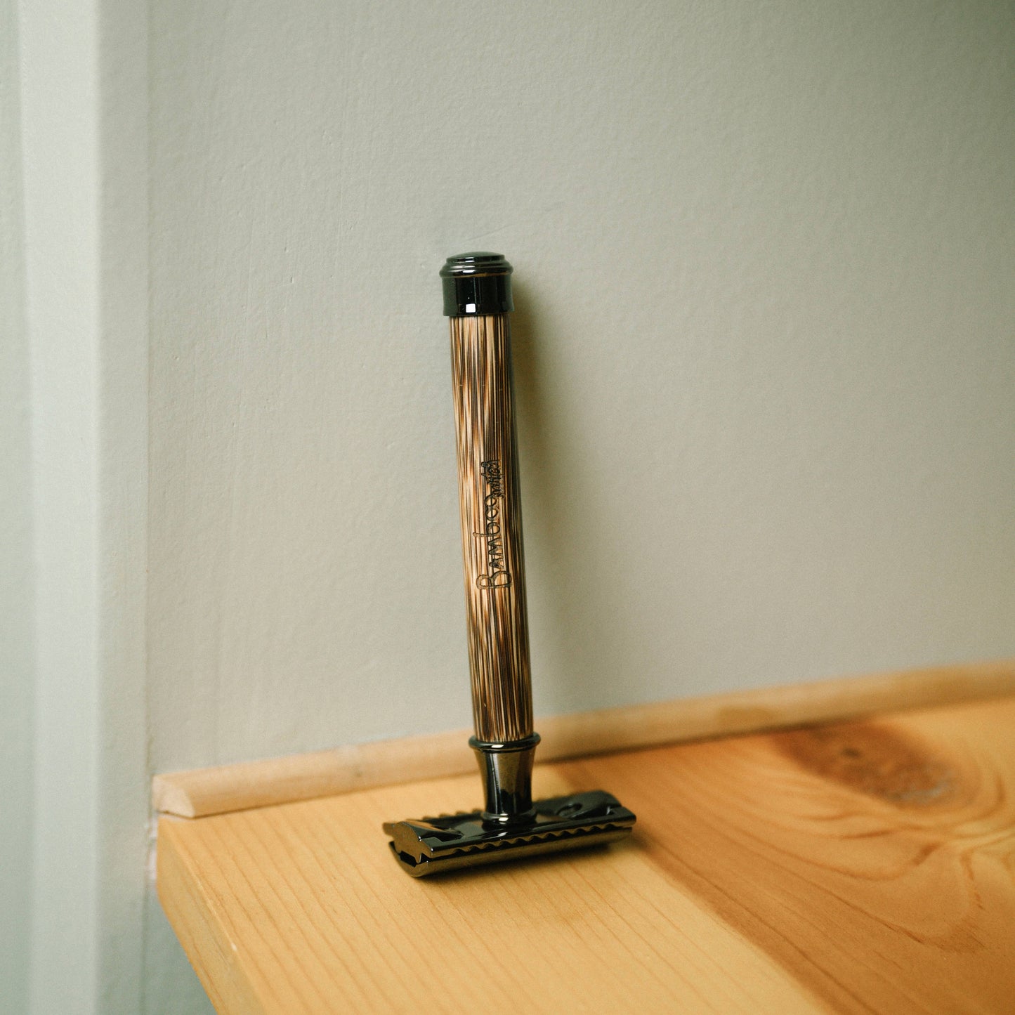 Razor- Bamboo & Stainless Steel Safety